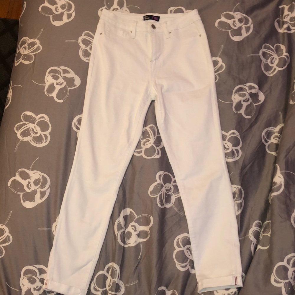 White YMI ankle jeans